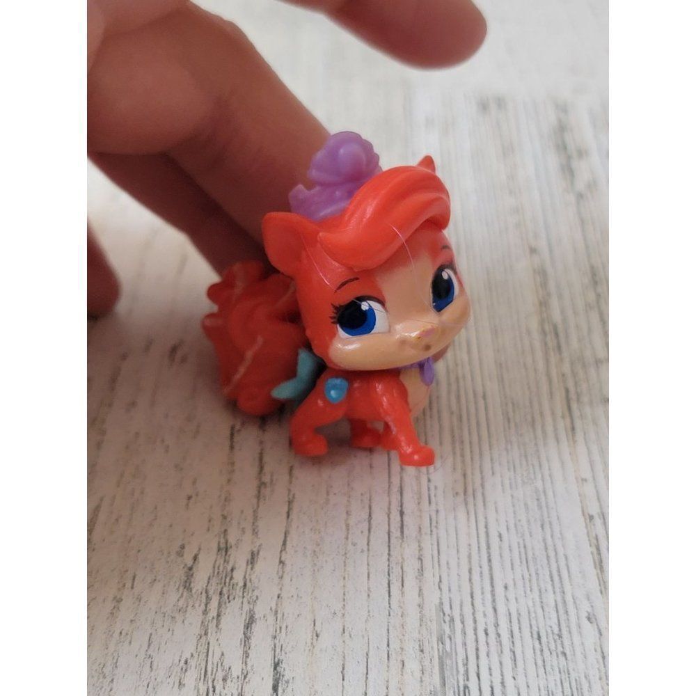 Royal Red Cat princess queen toy figure doll‎ accessory pet